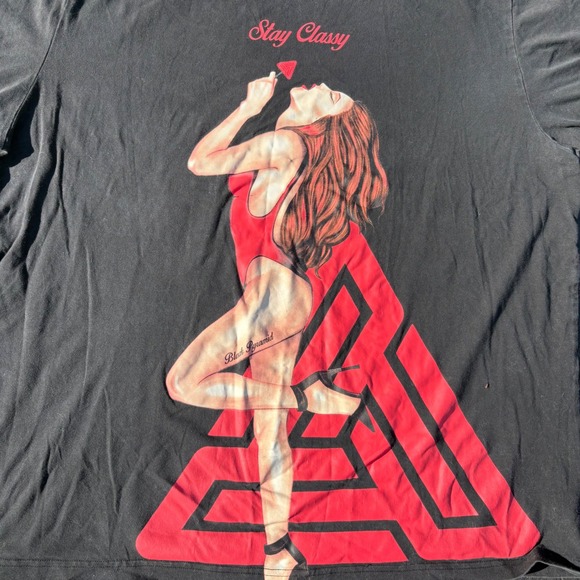 Black Pyramid T-Shirt XXXL Stay Classy Graphic Tee Black Red - Picture 2 of 8